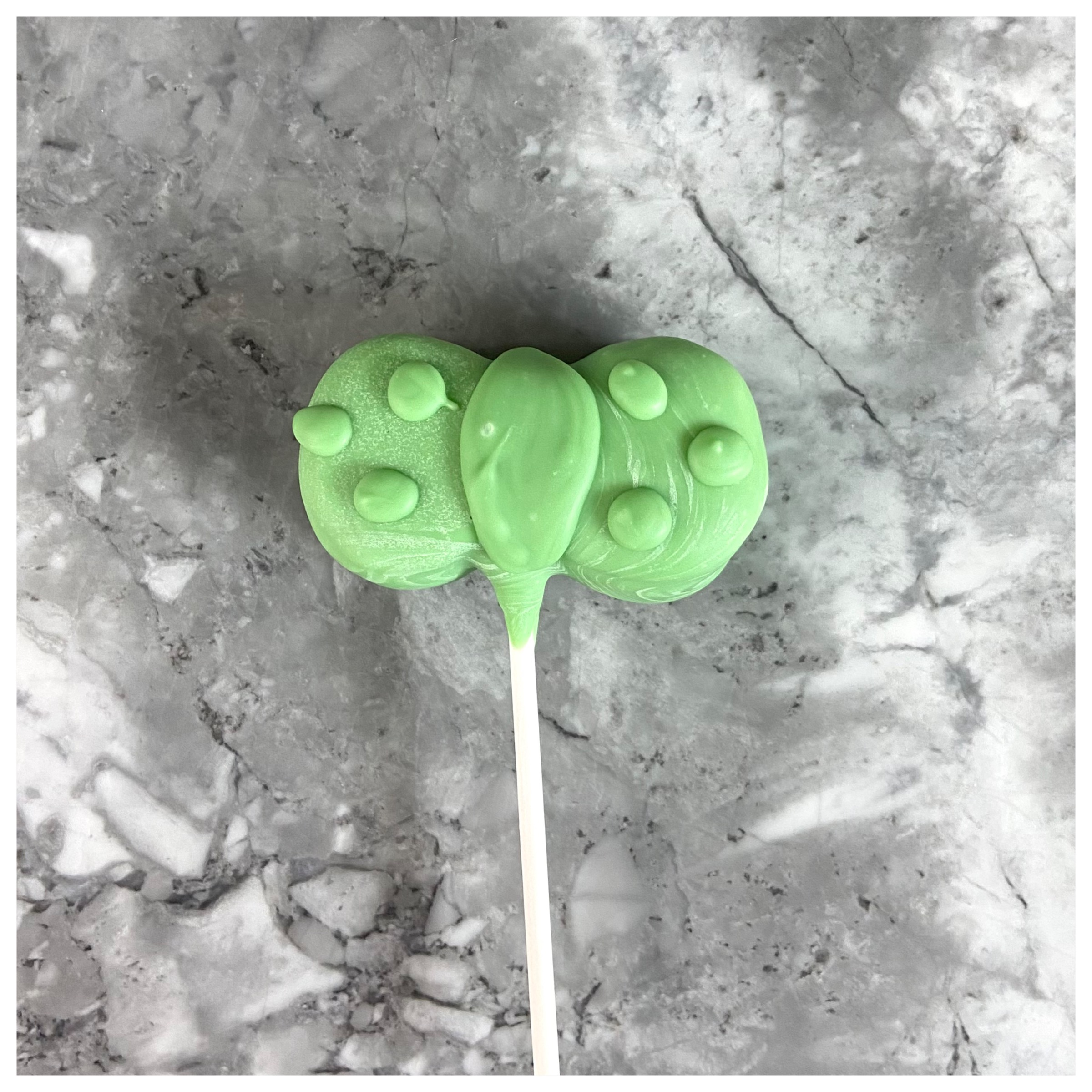 Bow Tie Cake Pops for Father’s Day
