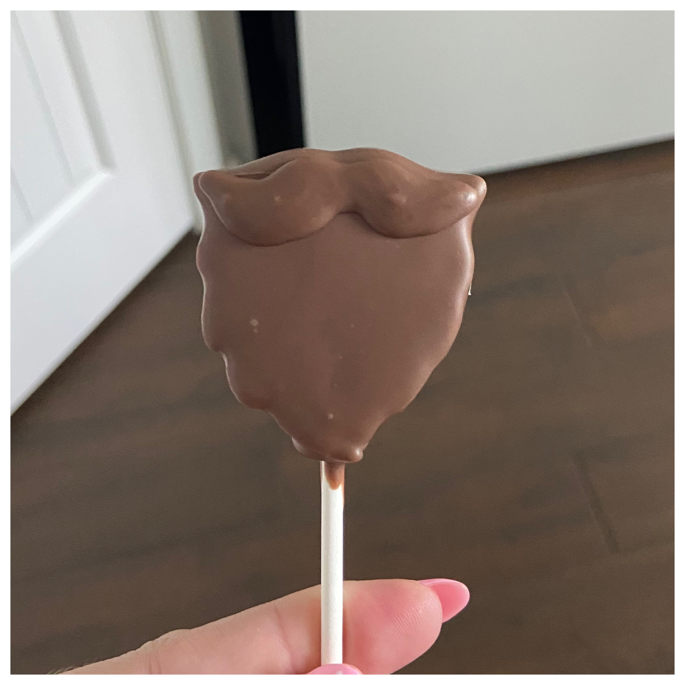 Beard Cake Pops for Father’s Day