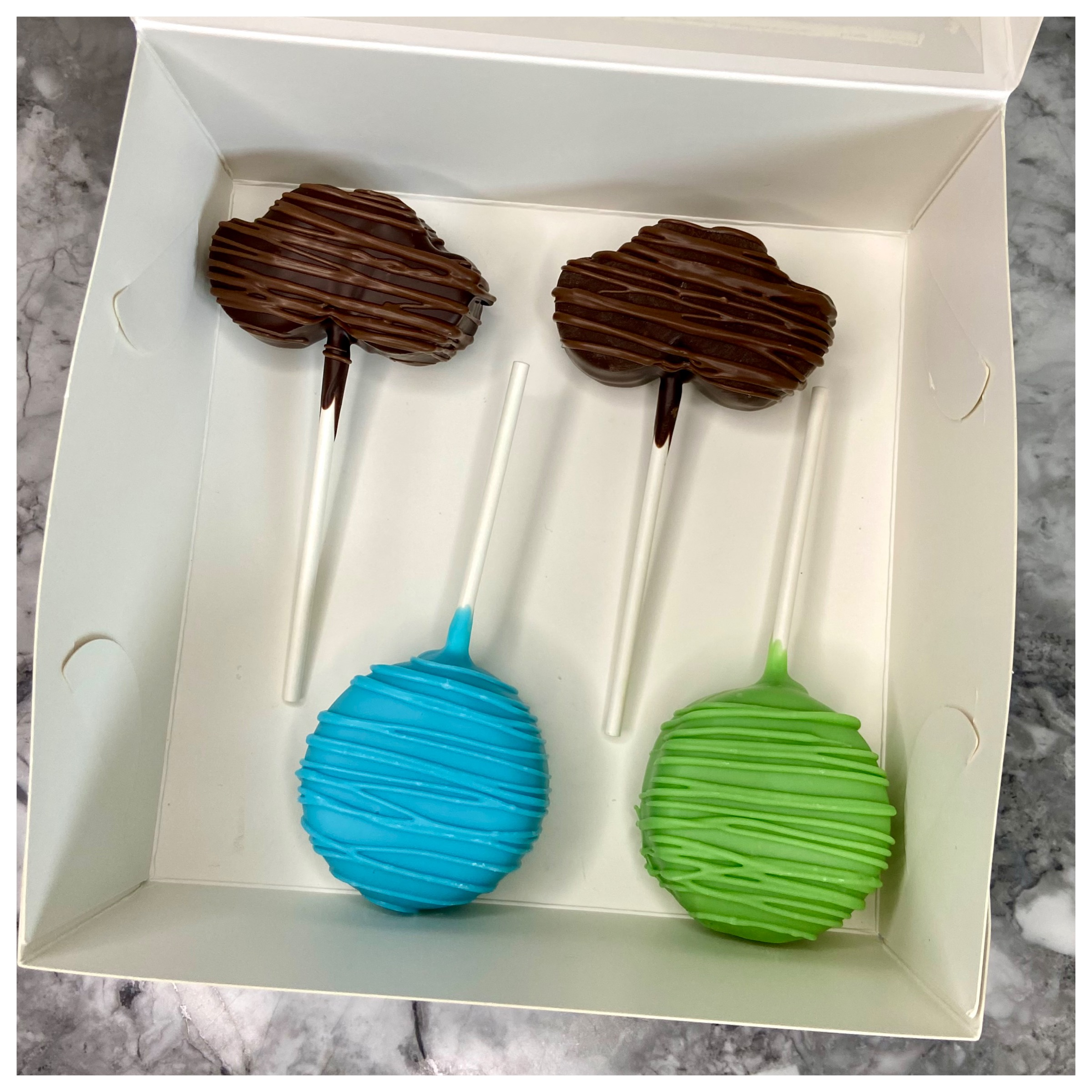 Mustache Cake Pops for Father’s Day