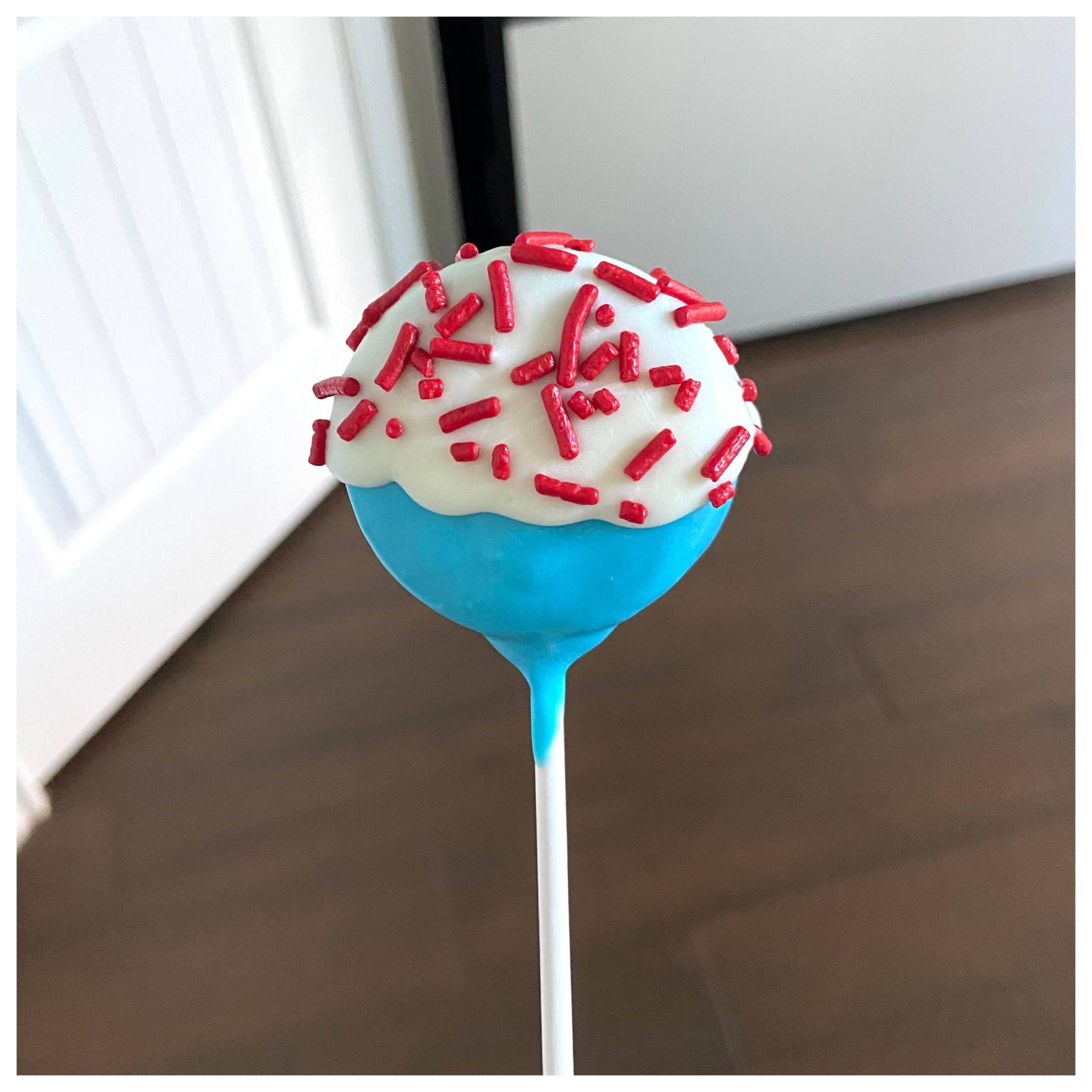 Red White and Blue Drip Disc Cake Pops