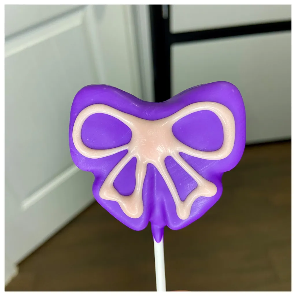 Purple pink bow cake pop