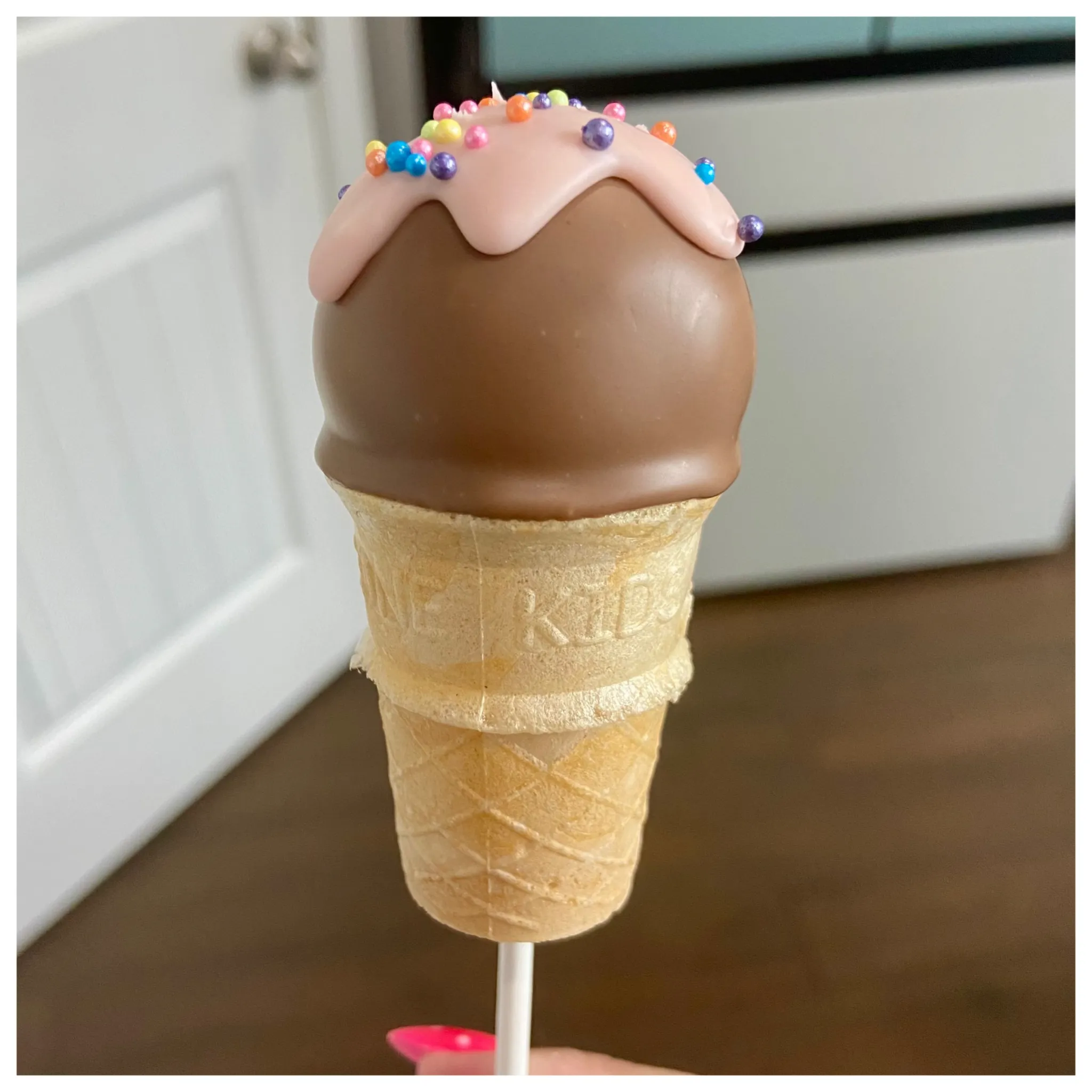 Chocolate Mini Ice Cream Cake Pop