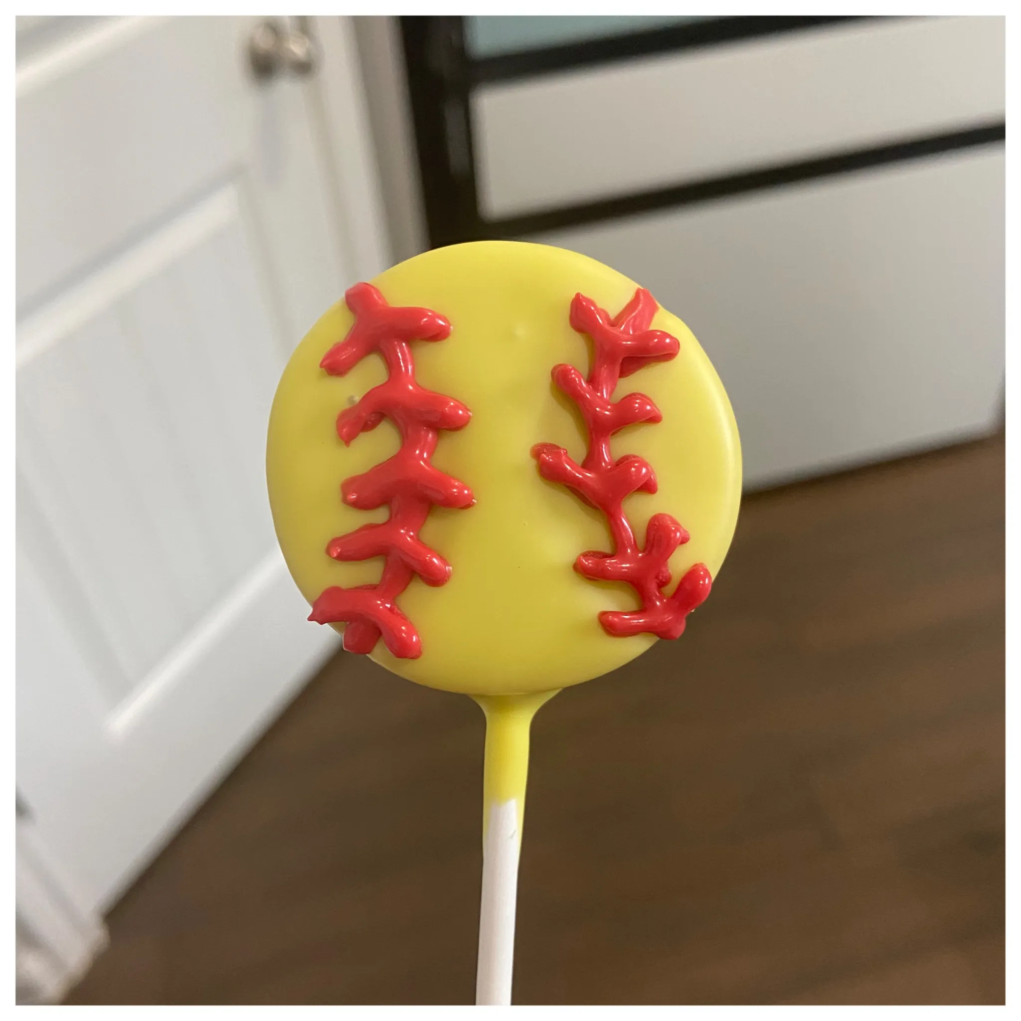 Softball Cake Pops