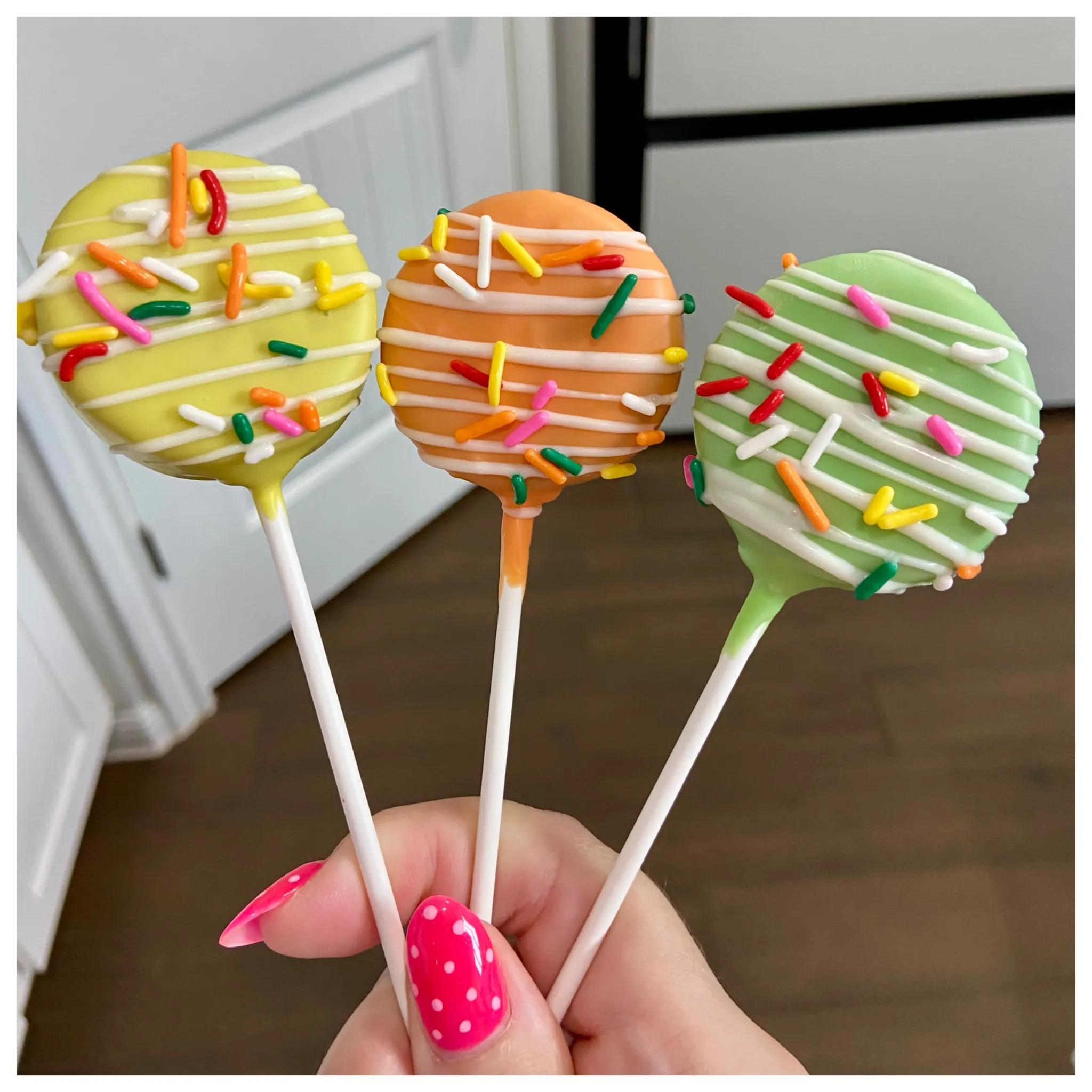 Summer Colors Cake Pops 2