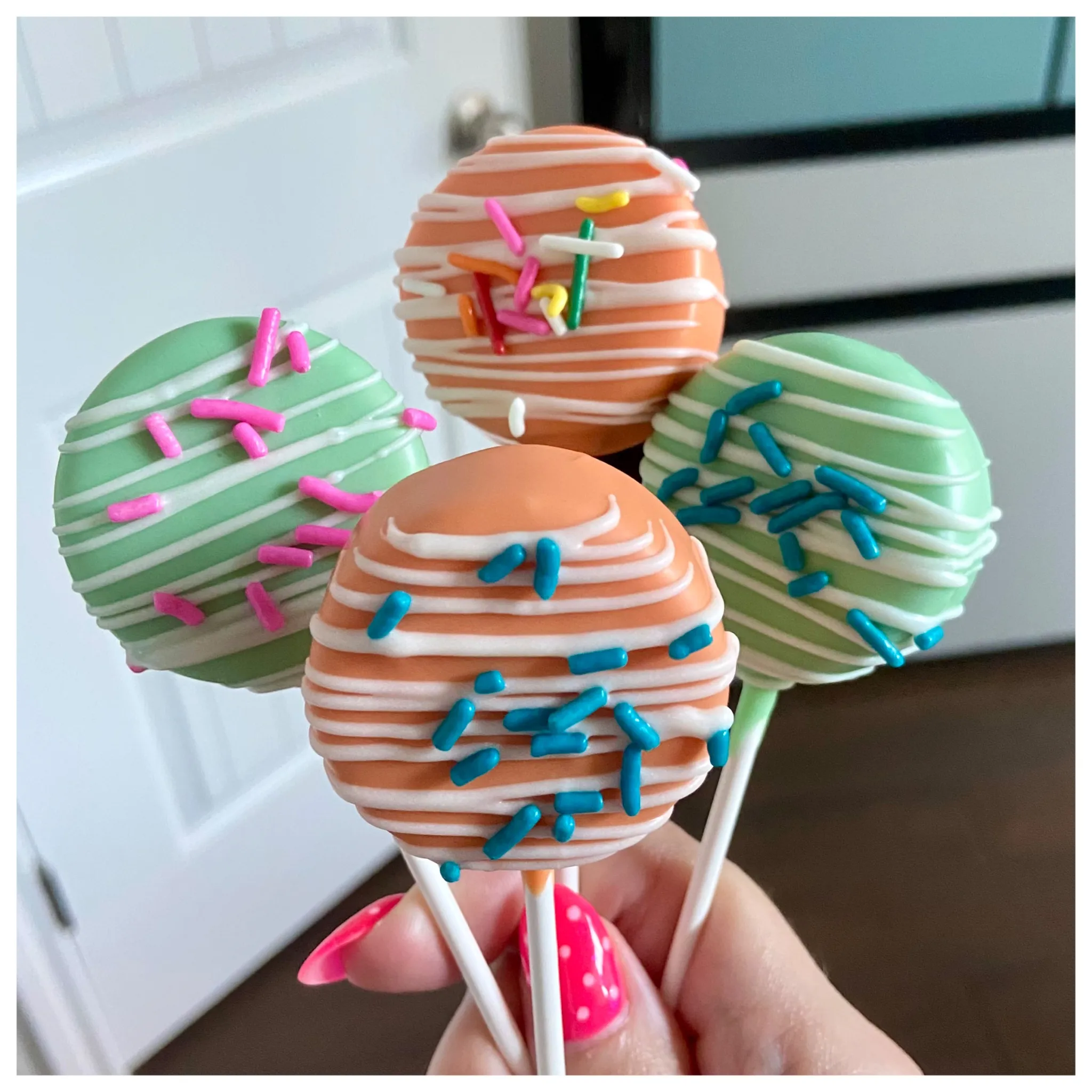 Summer Colors Cake Pops 1