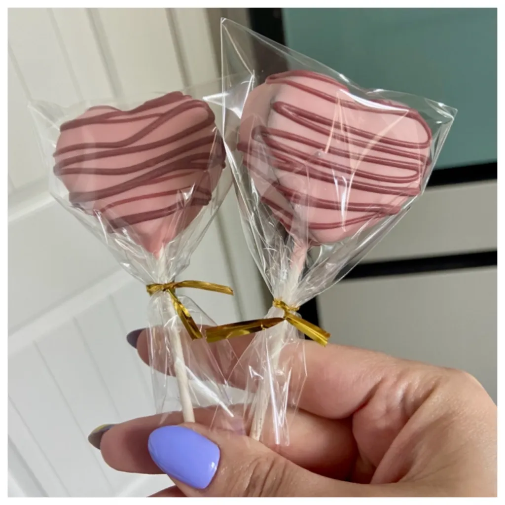 Simple Heart Cake Pops